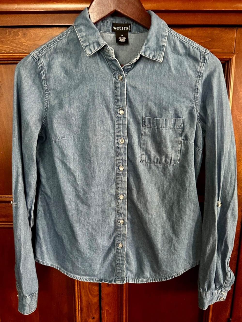 Wet Seal Denim Long Sleeve Women's Blue Chambray Cotton Shirt Pocket Size M EUC - Picture 3 of 10